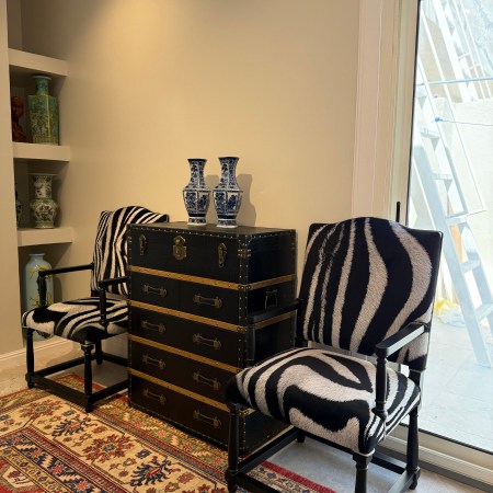 Zebra Style Lounge Chair